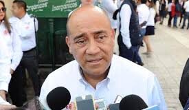 Paco Villareal, discrimina a niños con discapacidad: Padres de Familia