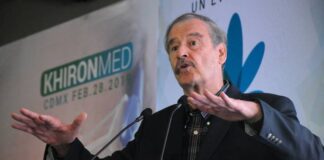 Vicente Fox recibe críticas en redes por escribir “istoria”