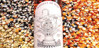 Crean whisky de maíz en Oaxaca; colaboran varias empresas artesanales