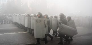 Alza de gas en Kazajistán desata protestas violentas; Rusia envía fuerzas