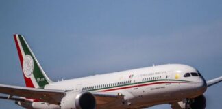 AMLO celebra venta del Avión Presidencial