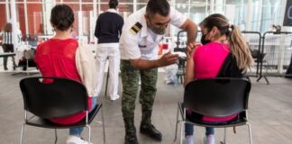 Refuerzo contra Covid-19 para maestros a partir del 8 de enero