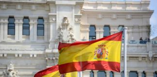 España rechaza ‘tajantemente’ descalificaciones de AMLO; pide respeto