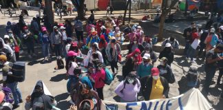 Marchan normalistas para exigir plazas