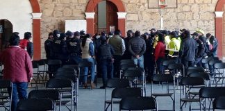 Polícia municipal de Tlaxiaco para labores.