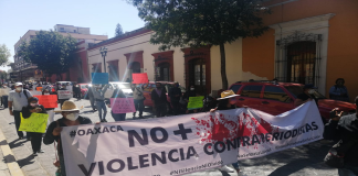 Marchan periodistas para exigir justicia para Heber López