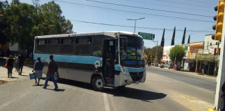 Pobladores de Ánimas Trujano bloquean carretera federal 175