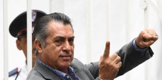 El Bronco busca salir de prisión para atención médica
