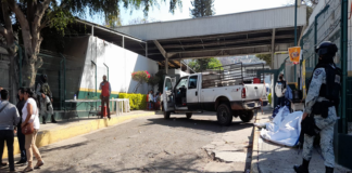 Desalojan a manifestantes en oficinas de Diconsa en Oaxaca