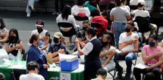 Pide López Obrador prudencia sobre vacunación a menores.