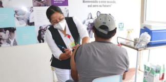 Llama Sector Salud a acudir a los puntos fijos de vacunación