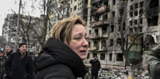Rusia bombardea edificio residencial y fábrica de aviones en Kiev; hay dos muertos