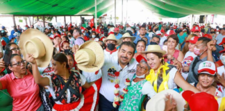 Se suman habitantes de la Costa al proyecto de Alejandro Avilés