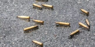 Enfrentamiento en carrera clandestina de caballos deja 7 muertos