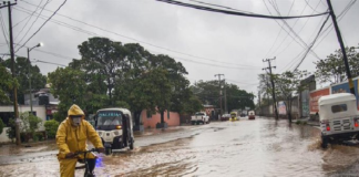 “Agatha” se mantiene como Tormenta Tropical en Oaxaca