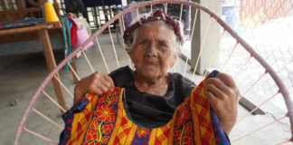 Oaxaca: Na Tacha, la ‘mujer huipil’ que cumplió un siglo de vida