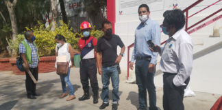 Ambientalistas clausuran oficinas de SAPAO, denuncian contaminación en Río Atoyac