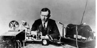 EfeméridesRIO: Marconi realiza la primera transmisión de radio de la historia