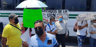 Con bloqueo, profesores de la UPN exigen entrega de títulos