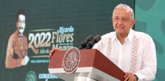 AMLO dará recursos a 31 municipios de Oaxaca devastados por “Ahatha”
