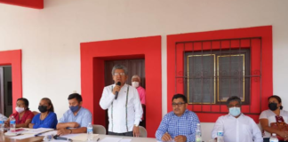 Resuelve Martínez Neri planteamientos de habitantes de Pueblo Nuevo