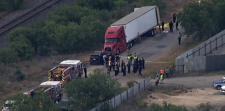 Confirman 22 mexicanos muertos en tráiler abandonado en Texas
