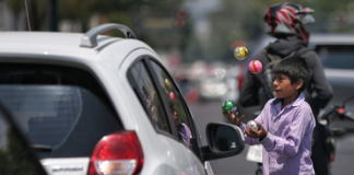 Trabajo infantil vulnera derechos de niñas, niños y adolescentes: DDHPO