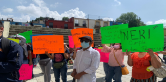 Vecinos de la colonia Álamos exigen obras