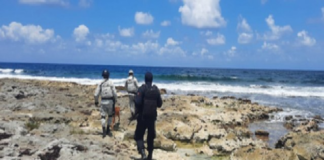 Hallan paquete con aparente cocaína en arrecife de Quintana Roo