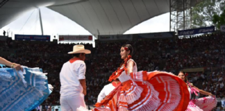La Guelaguetza vibrará con las chilenas, sones y el sabor de la Costa