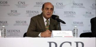 Detiene FGR a ex Procurador Jesús Murillo Karam