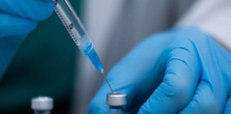 Reino Unido aprueba la primera vacuna capaz de proteger contra la variante Ómicron