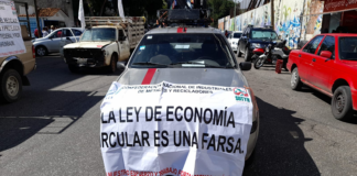 Marchan recolectores de basura, exigen ingreso al basurero municipal