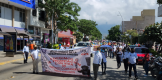 Marchan organizaciones por desaparecidos en Oaxaca