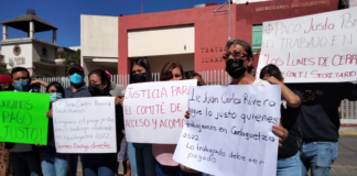 Protestan empleados contra la SECTUR, exigen pagos justos