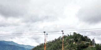 San José del Pacífico estrena puente colgante