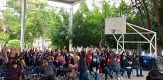 Acuerdan regreso a clases presenciales en Escuela España: IEEPO