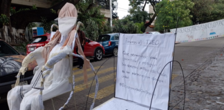 Discapacitados protestan en el TEEO, piden protección de derechos político