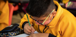 Ordenan a la SEP cancelar eliminación de los grados escolares