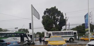 Colonos extienden bloqueos en la ciudad de Oaxaca