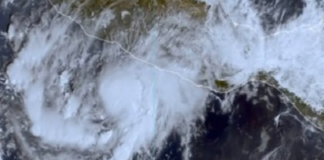 Se forma la tormenta tropical Roslyn frente a las costas de Guerrero