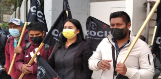 Integrantes de COCISS protestan en Ciudad Administrativa, exigen mesa de diálogo