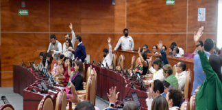 Revocan mandato de Edil y Regidor de San Andrés Ixtlahuaca