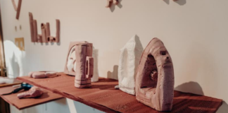 Exhiben resultados finales del taller “Tallando objetos con objetos”