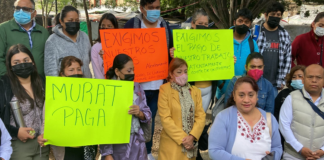 Proveedores de uniformes exigen pago de adeudos