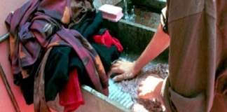 CFE sugiere lavar a mano para ahorrar electricidad; causa polémica