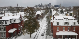 Peligrosa nevada golpea el norte de Nueva York