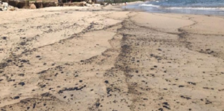 Pescadores denuncian nuevo derrame de Pemex en playas del Istmo de Oaxaca