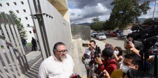 Renuncia Arturo Peimbert a la Fiscalía de Oaxaca