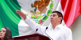Rinde protesta en el Congreso Salomón Jara Cruz como Gobernador Constitucional del Estado de Oaxaca